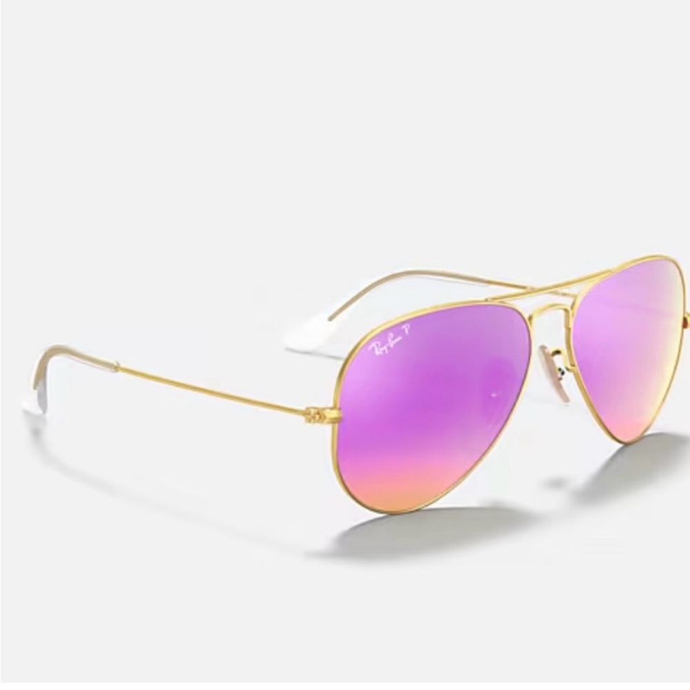 Ray-Ban Aviator Sunglasses -PinkRay-Ban aviators with vibrant pink NWT POLARIZED - Picture 4 of 8